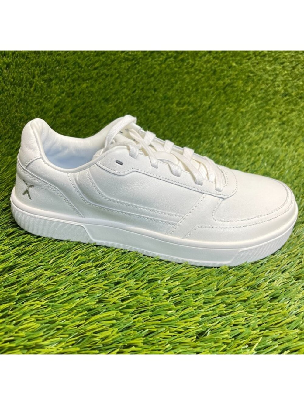 Flux Footwear Adapt Leather Trainer White Womens Size 8.5 Athletic Shoes Sneaker
